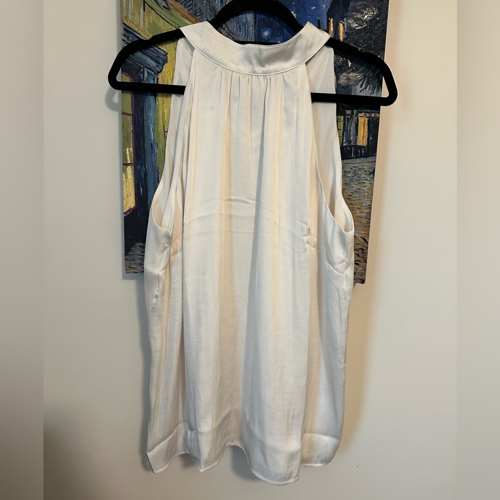 NWT Talbots Off-White Silky Sleeveless Blouse Sleeveless Top Size 10
